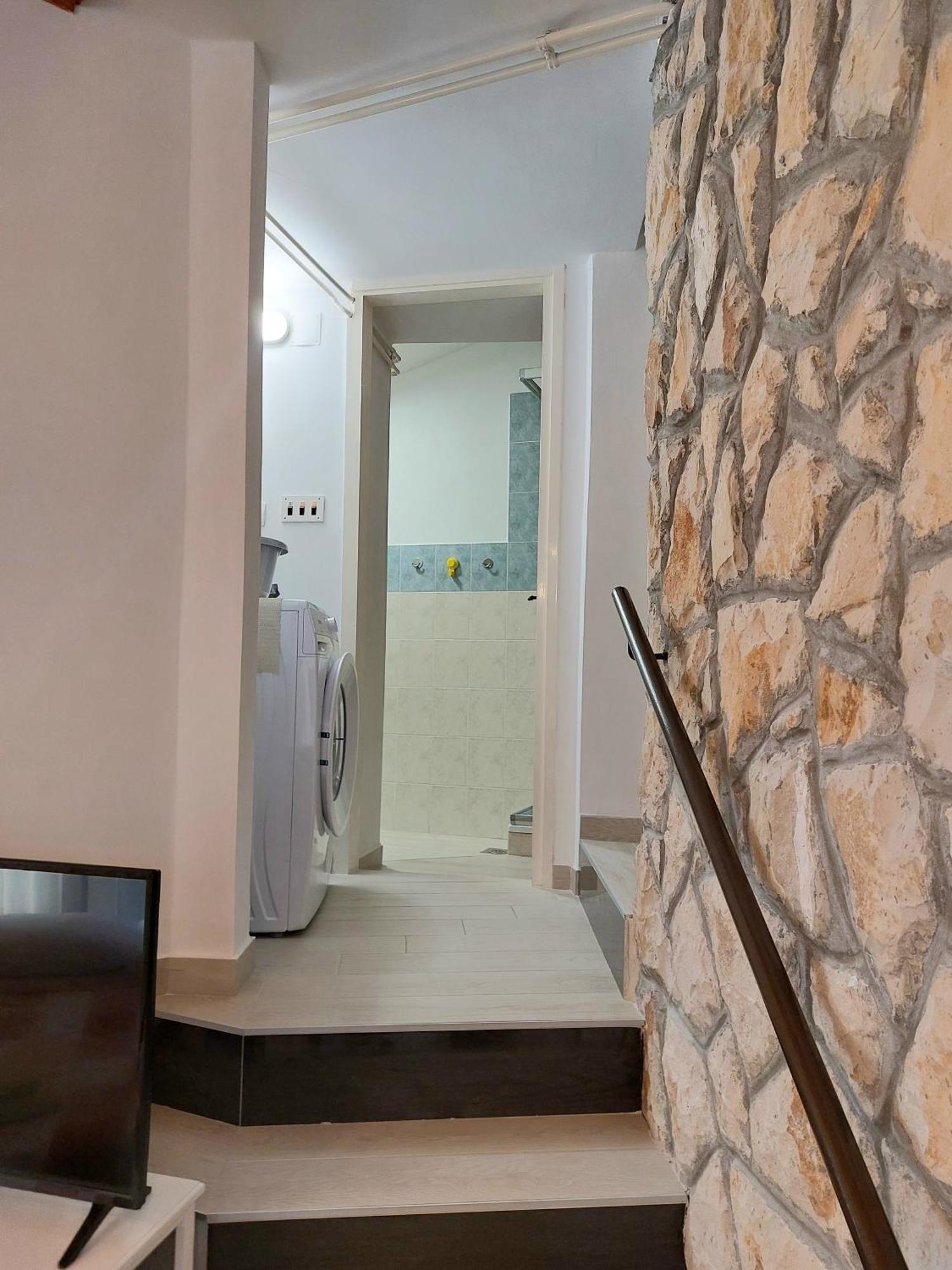 Stone-wood Apartment Kiwi Rabac Zewnętrze zdjęcie