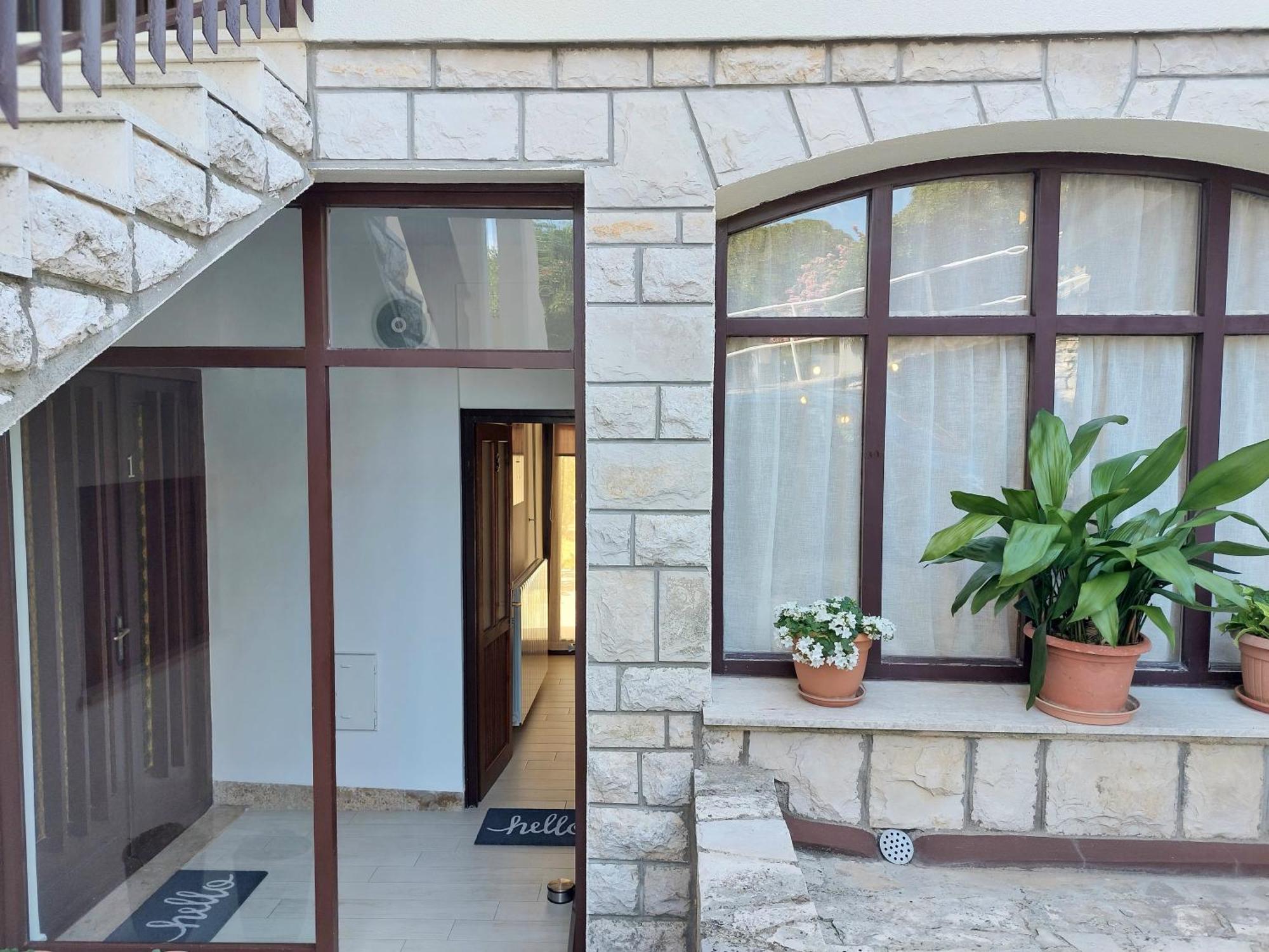 Stone-wood Apartment Kiwi Rabac Zewnętrze zdjęcie
