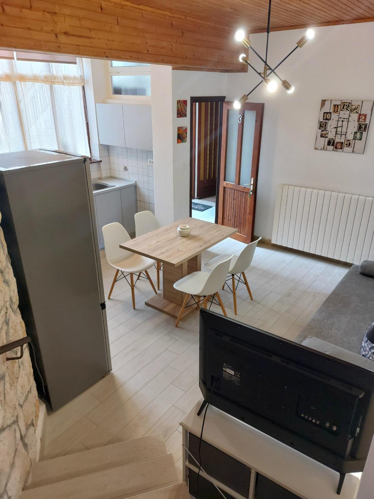 Stone-wood Apartment Kiwi Rabac Zewnętrze zdjęcie